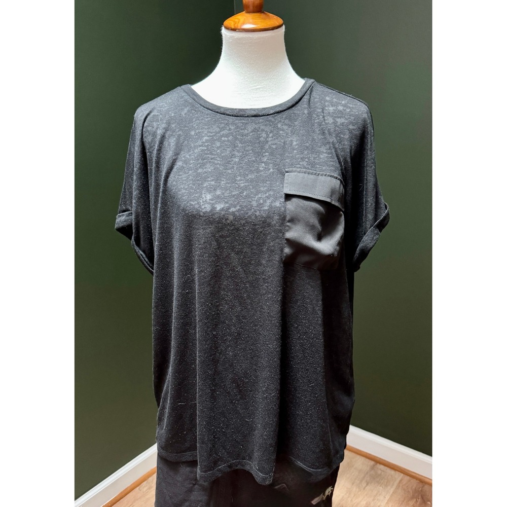 DG2 by Diane Gilman Black Relaxed Fit‎ Top with Pocket Tee Women's Size L